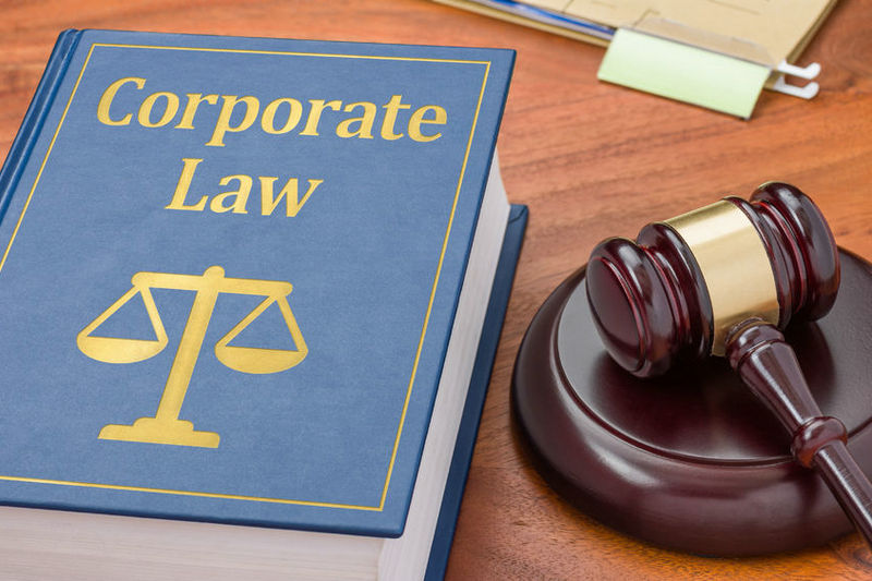 corporate Law & corporate lawyers